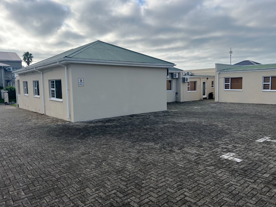 Commercial Property for Sale in Vincent Eastern Cape